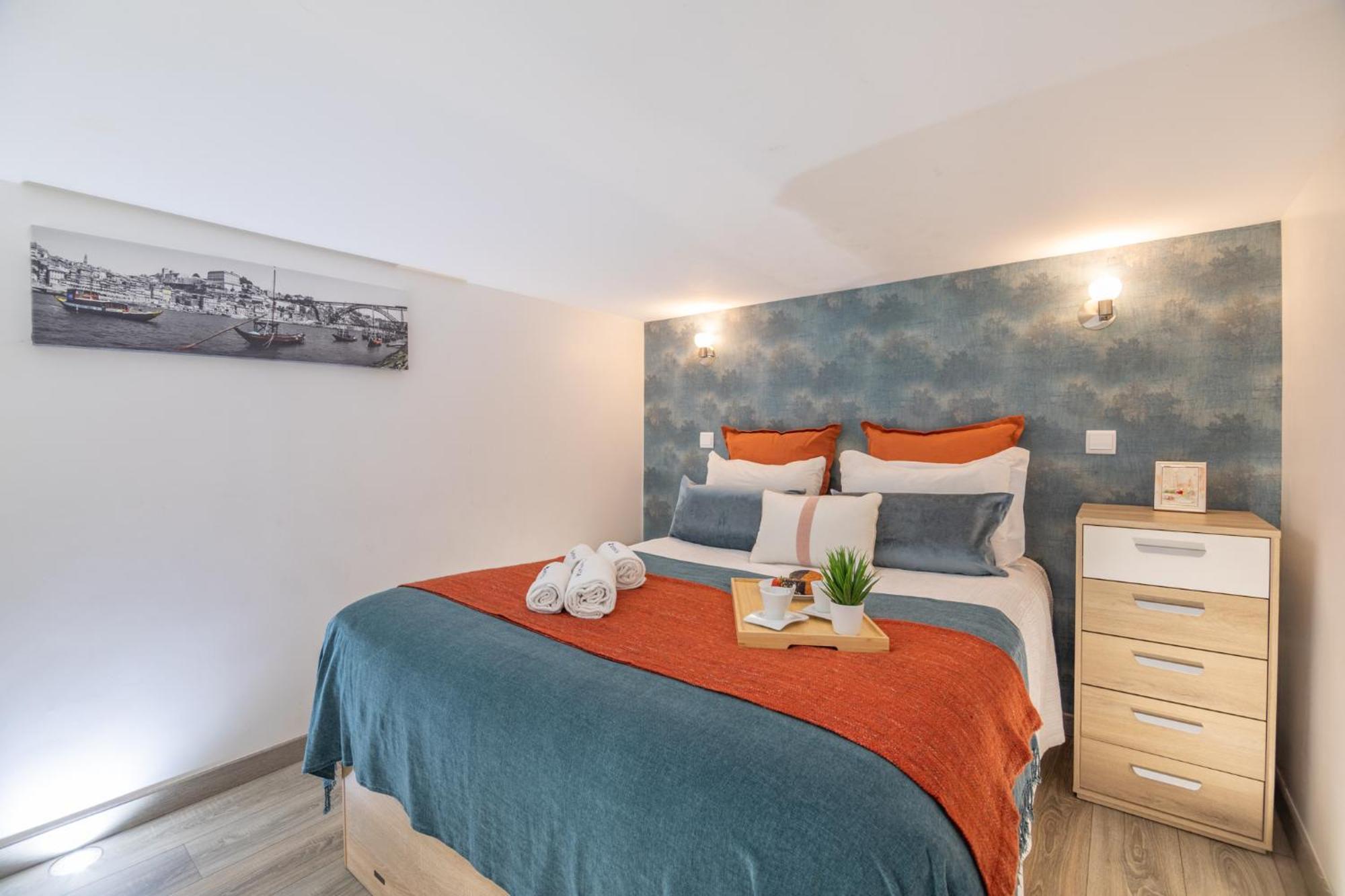 Deluxe Spacious Flats W Mezzanine By Host Wise Apartment Porto Exterior photo